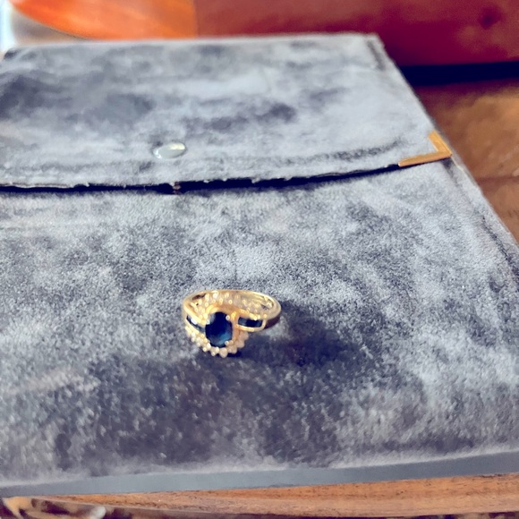 Sapphire and Diamond Ring - Picture 3 of 3